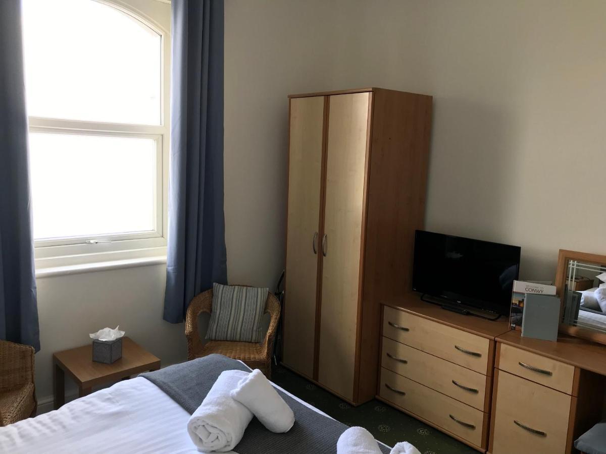 The Oasis Hotel Llandudno Extérieur photo