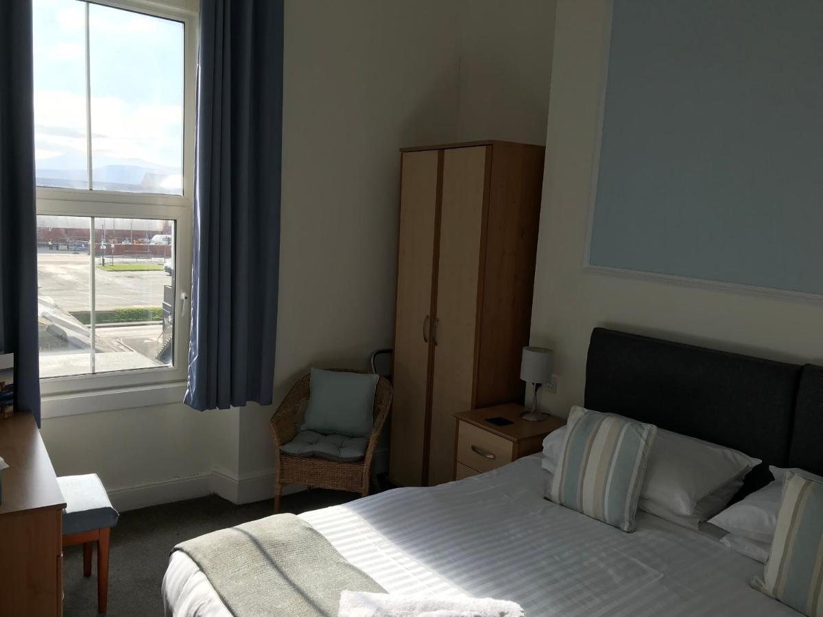 The Oasis Hotel Llandudno Extérieur photo