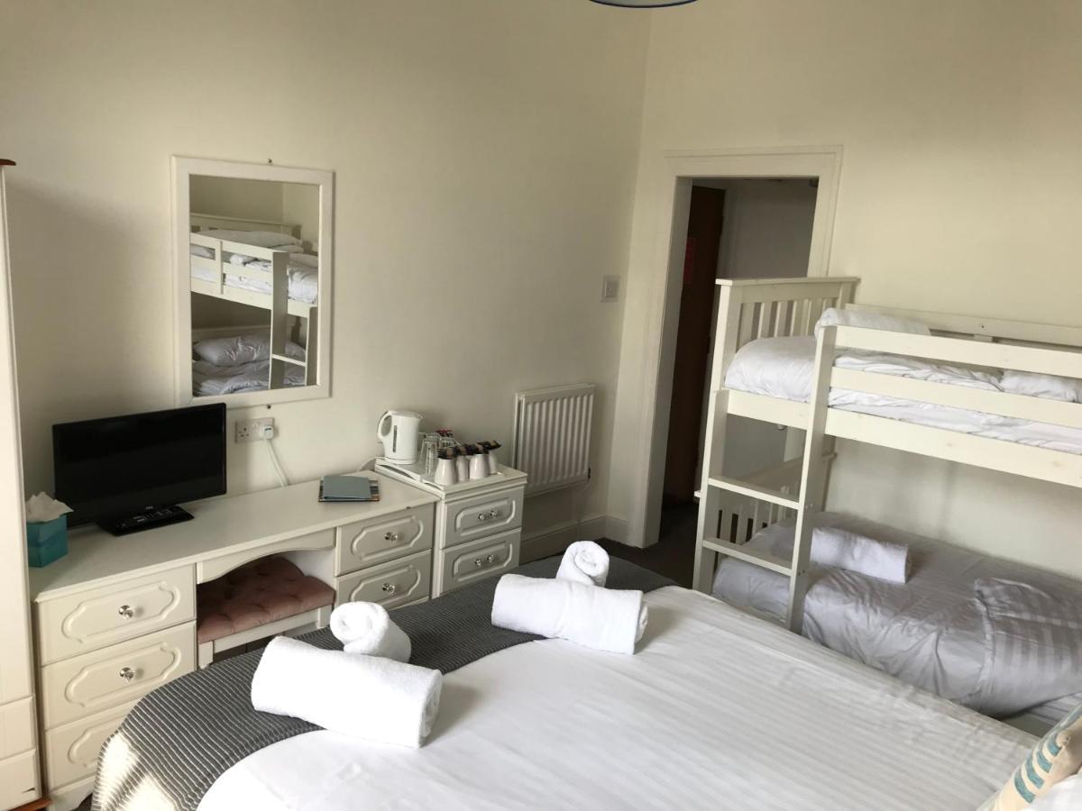 The Oasis Hotel Llandudno Extérieur photo