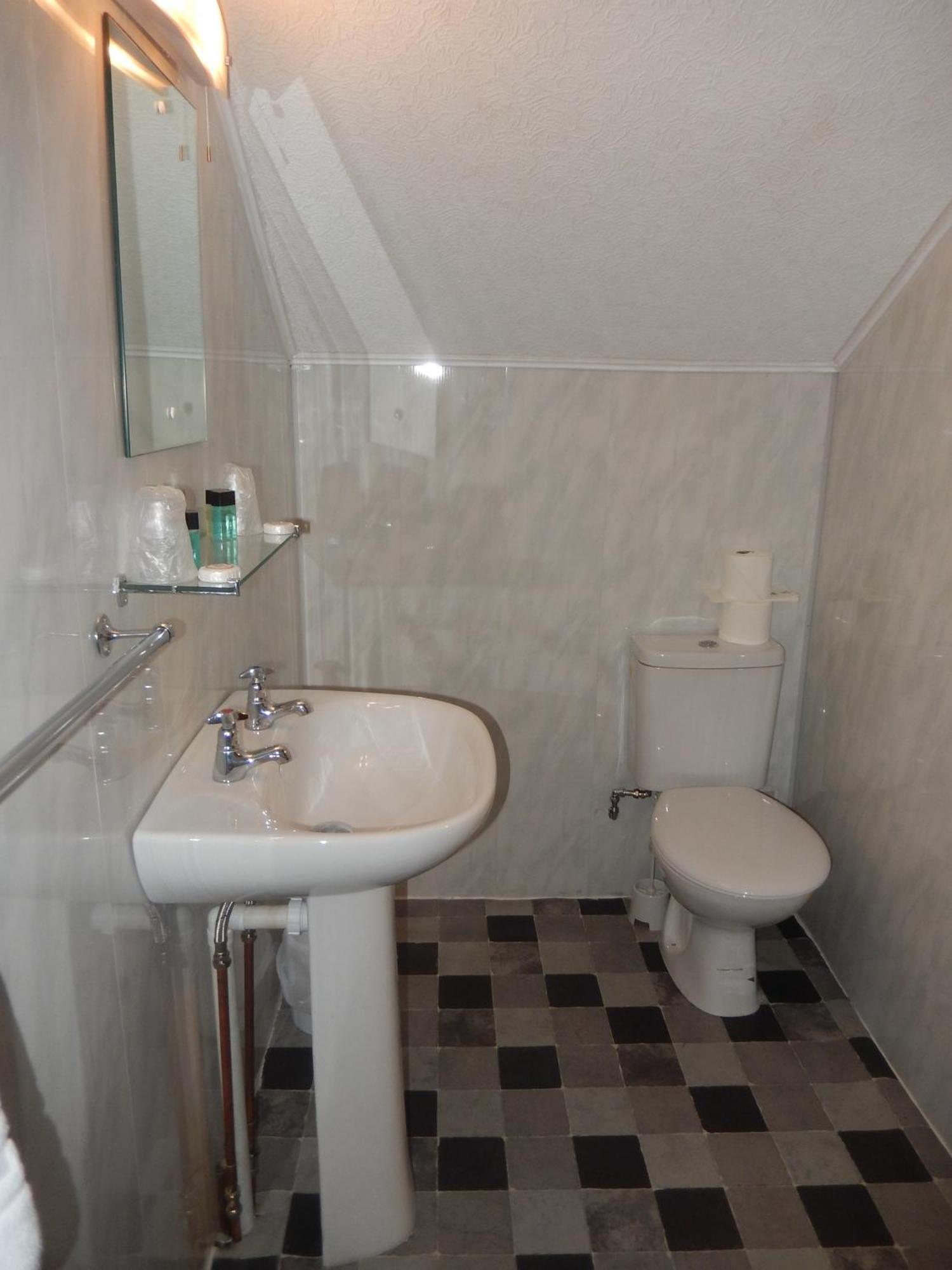 The Oasis Hotel Llandudno Extérieur photo