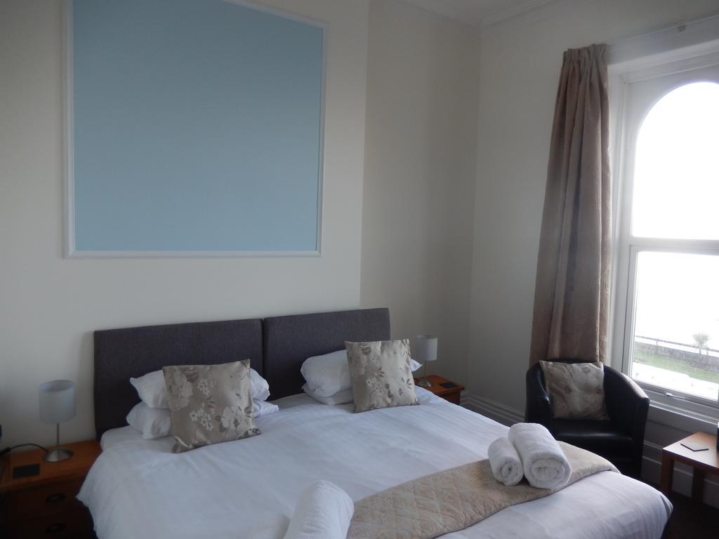 The Oasis Hotel Llandudno Extérieur photo