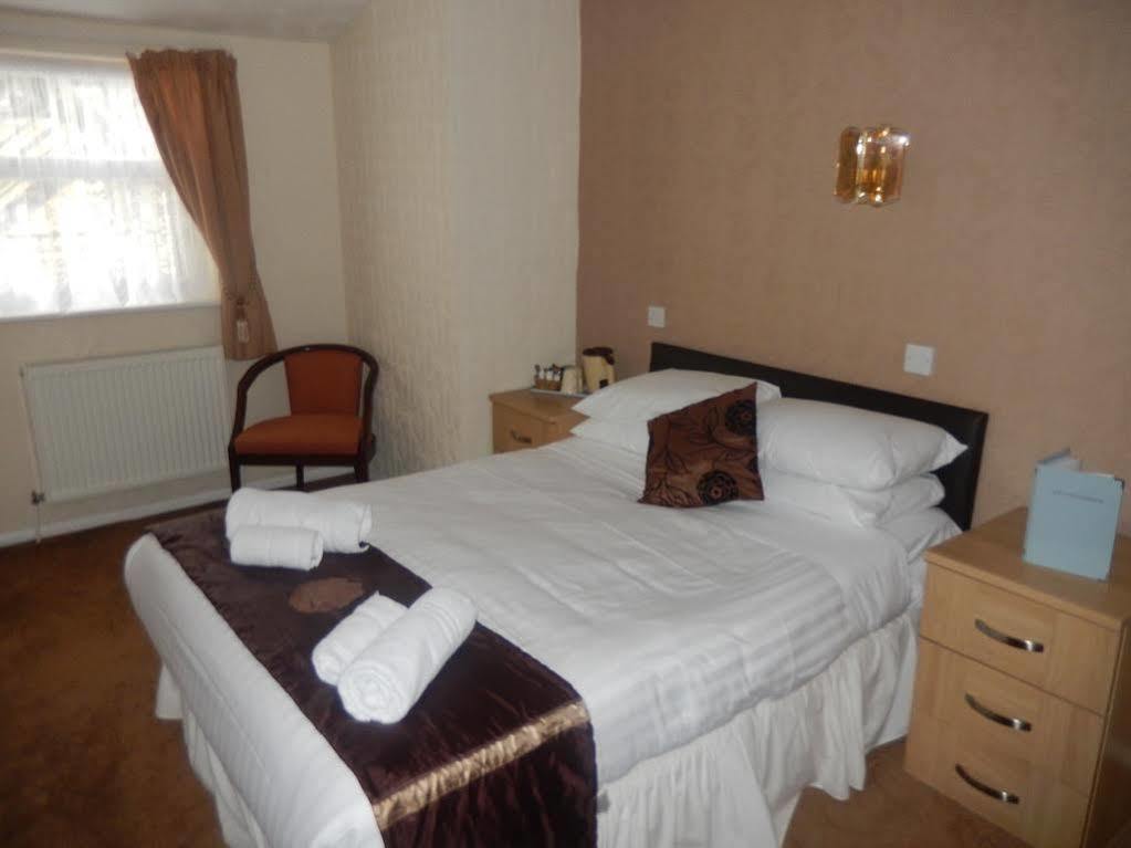 The Oasis Hotel Llandudno Extérieur photo